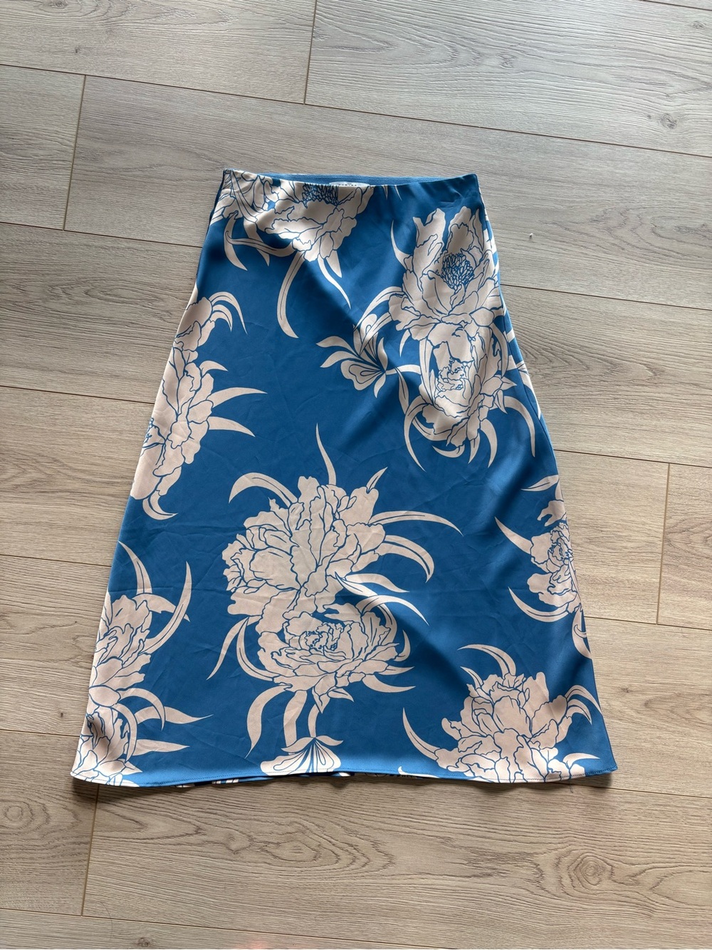 Aritzia slip skirt